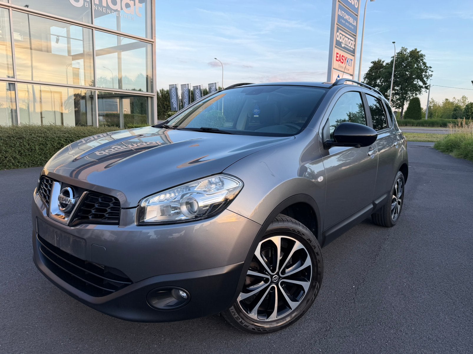 Nissan qashqai 1.5 diesel 10/ 2013, km 183.000, Auto's, Voorwielaandrijving, Euro 5, Zwart, 4 cilinders