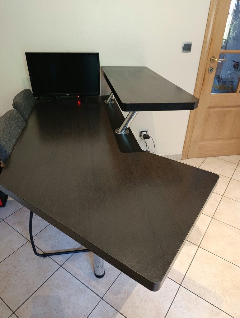 Table de cuisine avec table de bar, Ophalen, 50 tot 100 cm, Zo goed als nieuw, 150 tot 200 cm