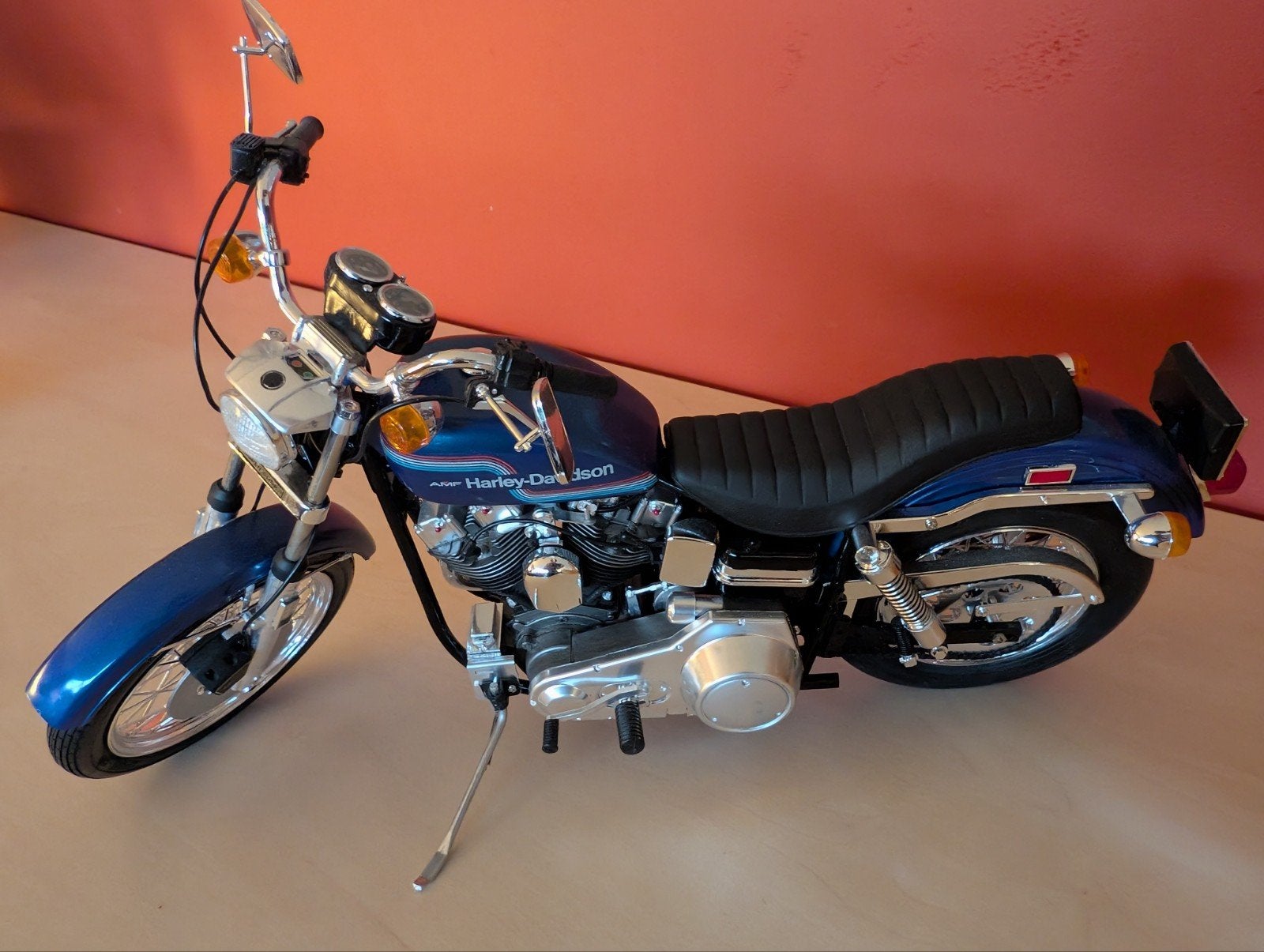 Harley Davidson FXE1200 (Super Glide) model afgewerkt, Hobby en Vrije tijd, Ophalen