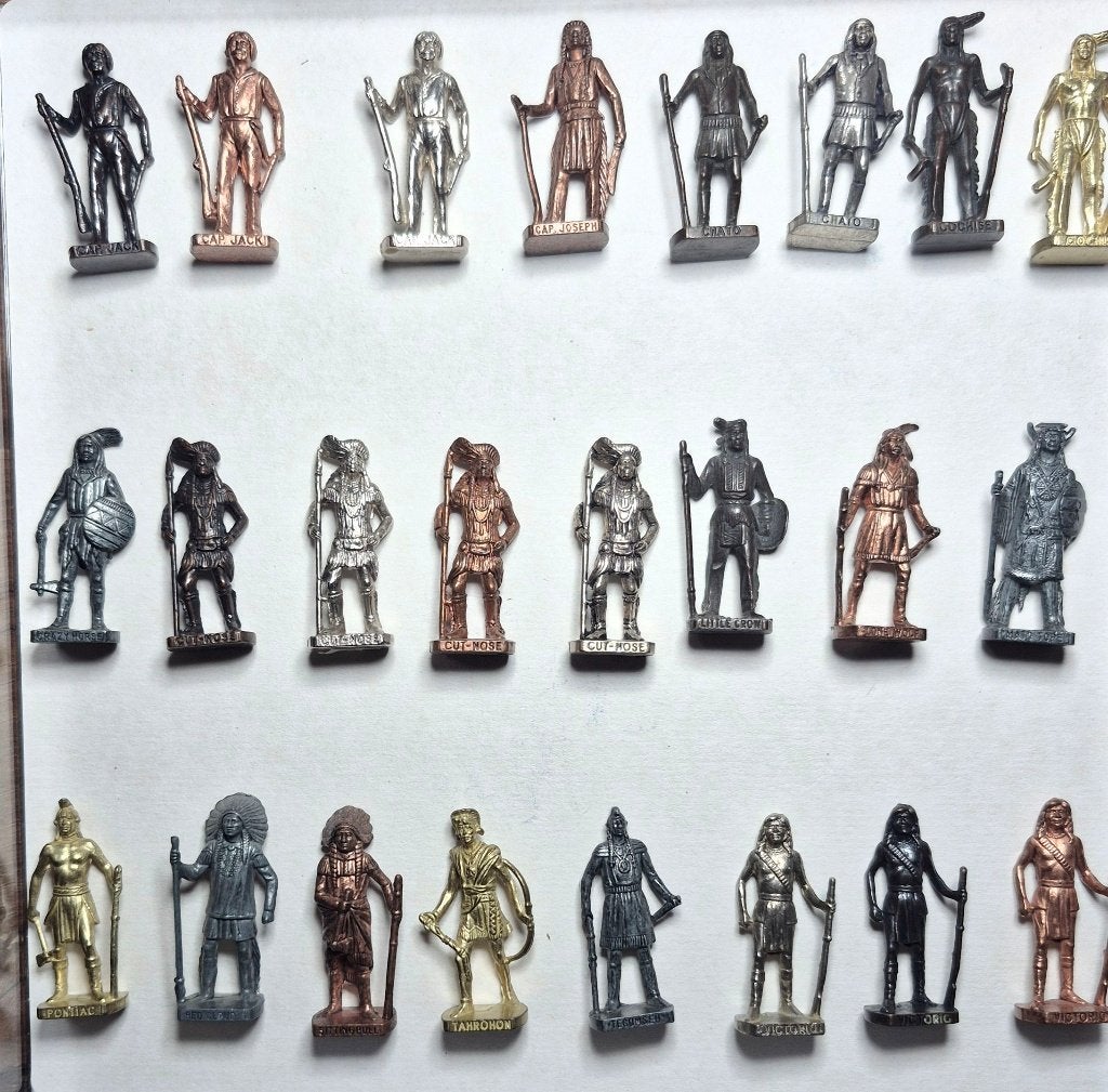 Lot 24 Metallfiguren Berühmte Indianer Häuptlinge I und II, Enlèvement ou Envoi, Comme neuf, Autres types