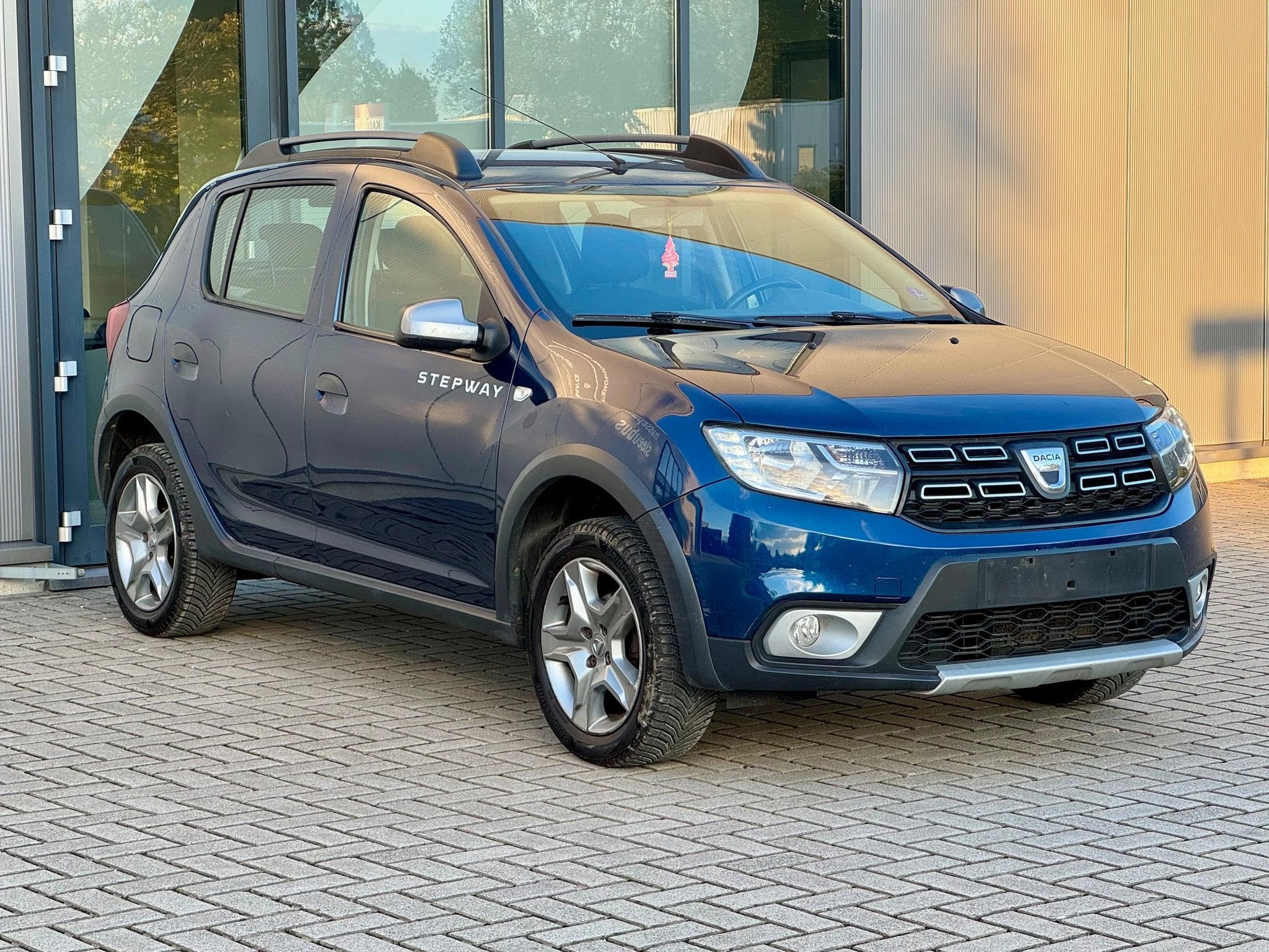 Dacia Sandero 0.9 TCe Stepway // 2017 // 142.450 KM // Manue, Auto's, 898 cc, Gebruikt, Euro 6, Blauw