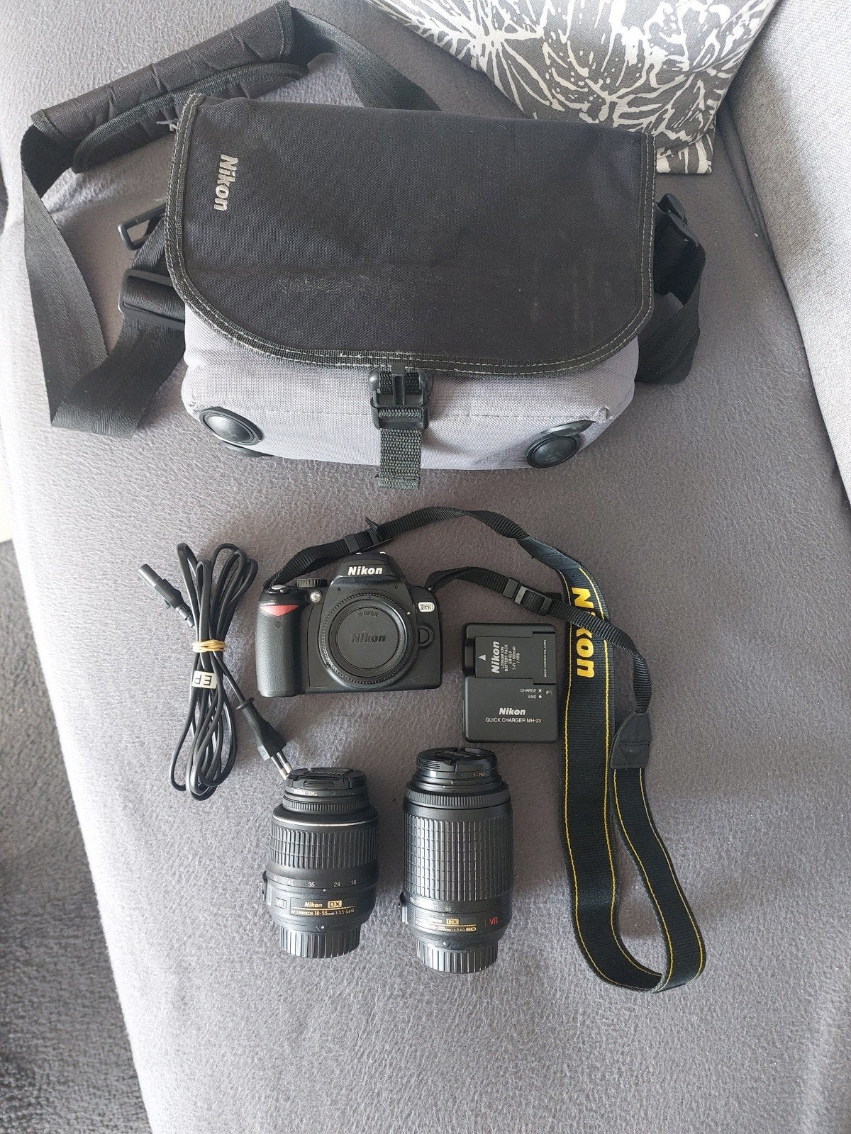 nikon D60 compete set !, Audio, Tv en Foto, Ingebouwde flitser, Spiegelreflex, Ophalen of Verzenden, Zo goed als nieuw