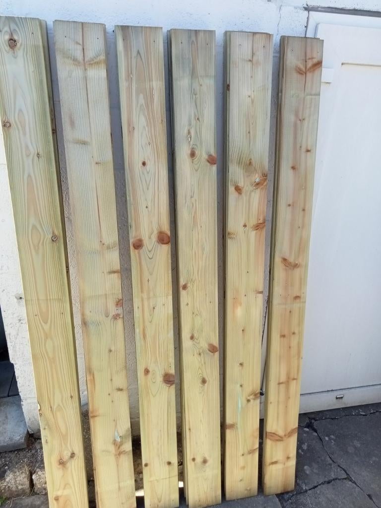 50 Planches de 1m80 de longueur,Prix 7 € pièce., Tuin en Terras, Ophalen
