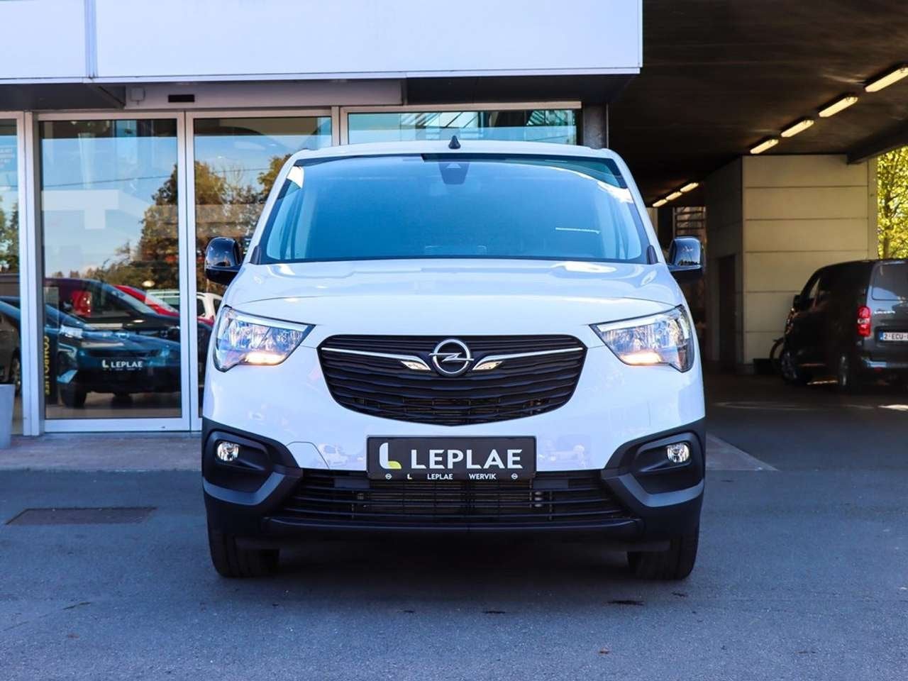 Opel Combo CARGO L2H1 2PL 100PK - Demowagen zonder km GPS|C, Voorwielaandrijving, Wit, Bedrijf, Parkeersensor