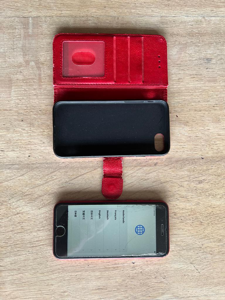 iphone 8, Télécoms, Téléphonie mobile | Housses, Coques & Façades | Apple iPhone, Enlèvement, Utilisé, IPhone 8, Rouge