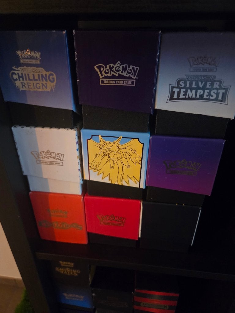 pokemon lege etbs met bulk en inhoud van meeste etbs, Enlèvement ou Envoi, Comme neuf, Autres types