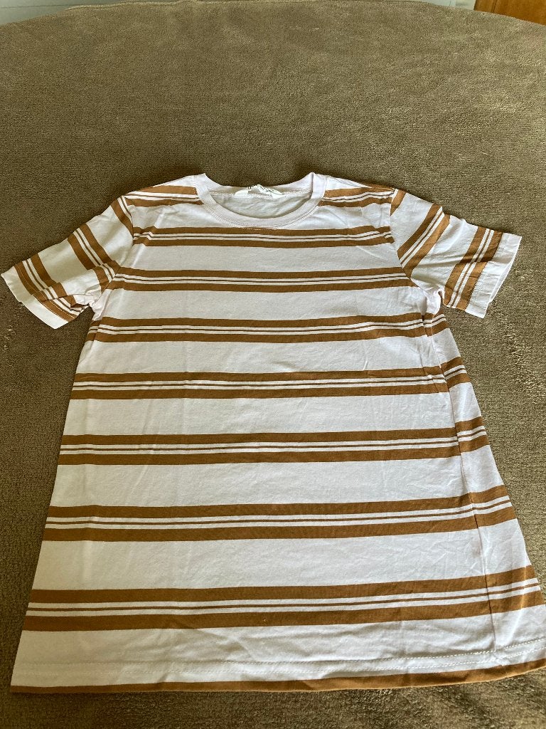 Wit-bruin gestreept t-shirt, H&M, maat 134-140, Kinderen en Baby's, Kinderkleding | Maat 134, H&M, Ophalen of Verzenden, Zo goed als nieuw