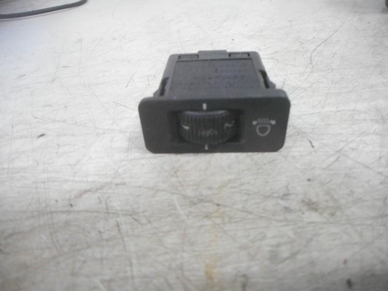 KOPLAMP HOOGTEVERSTELLING BMW 5 serie (E39) (61.31-8360480), Auto-onderdelen, Dashboard en Schakelaars, BMW, Gebruikt