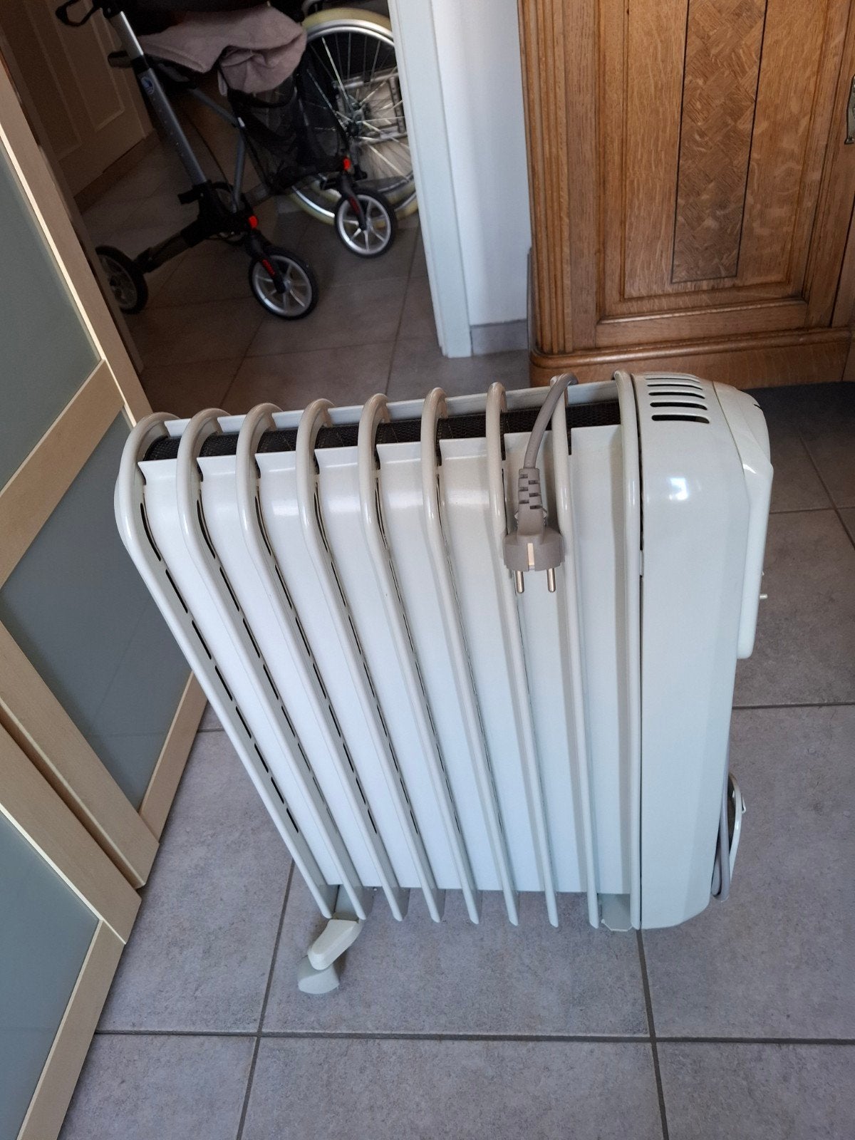 vuuetje electrisch 2000 watt, Ophalen, 30 tot 80 cm, Radiator, Minder dan 60 cm