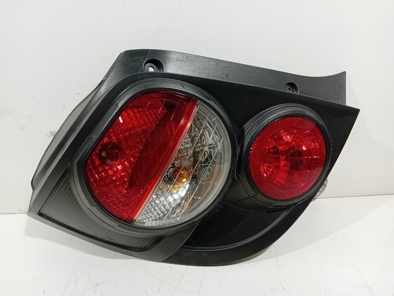 Achterlicht links buiten Chevrolet Aveo, Onderdelen@venauto.nl, Van der Ven Autorecycling B.V., Gebruikt, Ettenseweg 76, 4706 PB Roosendaal, The Netherlands