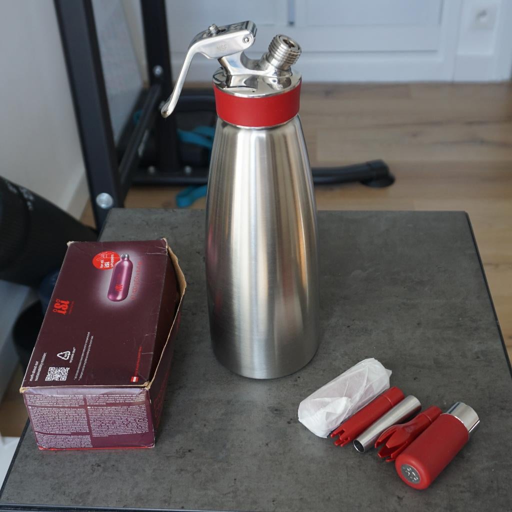 iSi Gourmet Whip 1L Complete Set + 39 Cartridges | Topstaat, Overige typen, Zilver, Ophalen of Verzenden, Zo goed als nieuw