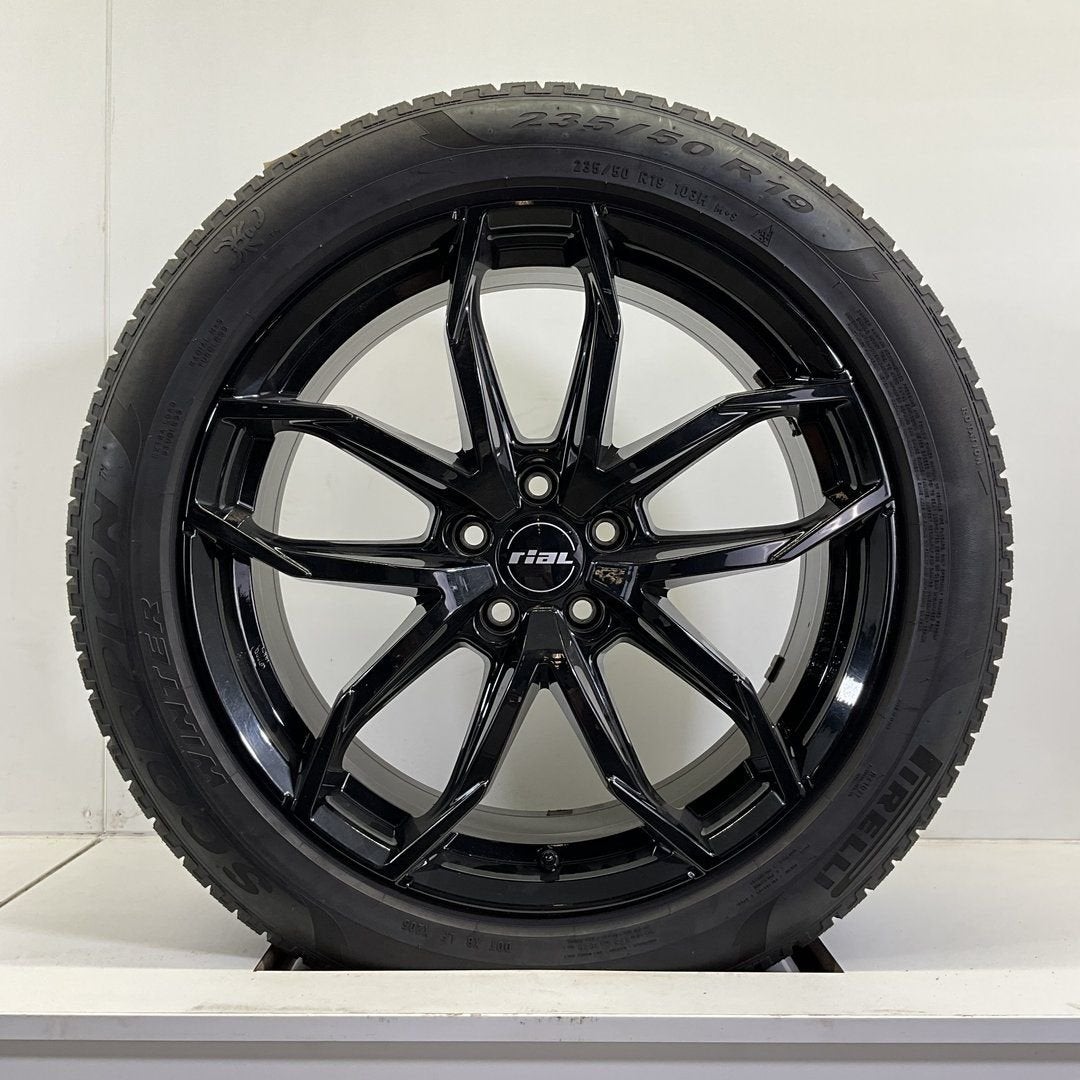 VOLVO V60 S60 VELGEN SET WINTERBANDEN 19 INCH *, Autos : Pièces & Accessoires, Pneus & Jantes, Pneus et Jantes, Pneus hiver, Véhicule de tourisme