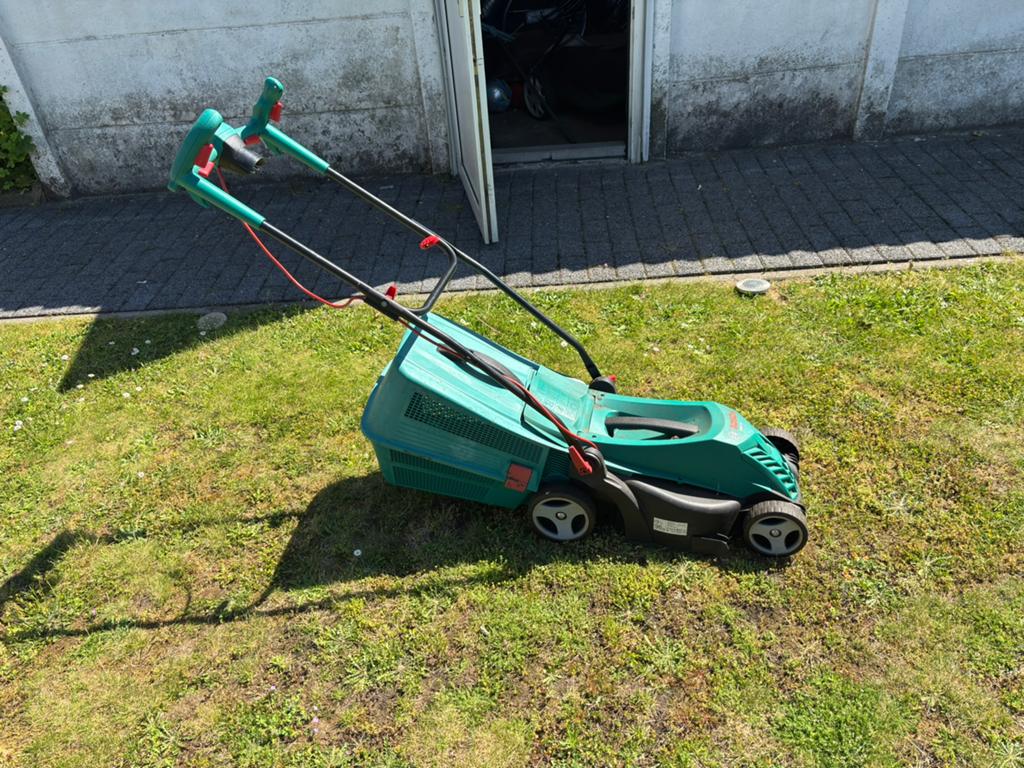Bosch grasmaaier zonder benzine met electric kabel, Ophalen