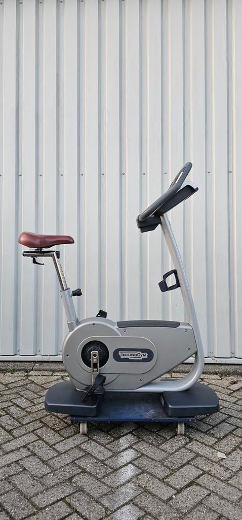 Technogym Bike MED 700 Excite - Vélo - En parfait état, Enlèvement, Utilisé, Bras, Autres types