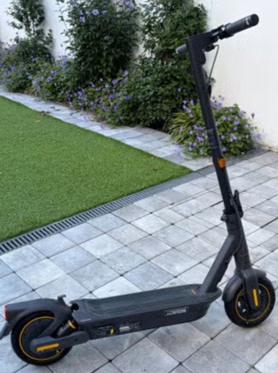 trottinette ninebot g2 max Intact 360euro, Enlèvement ou Envoi
