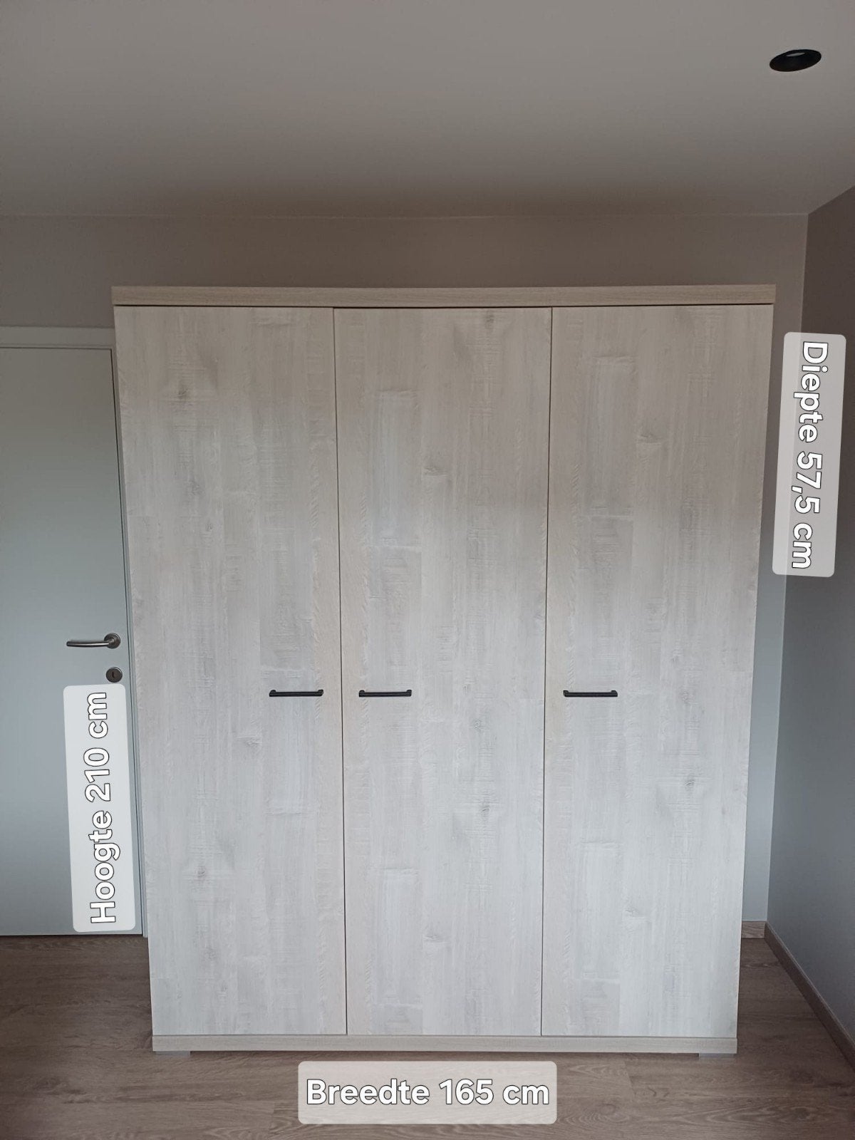 Jeugdkamer - Kast + bed, Ophalen, Zo goed als nieuw, Kast