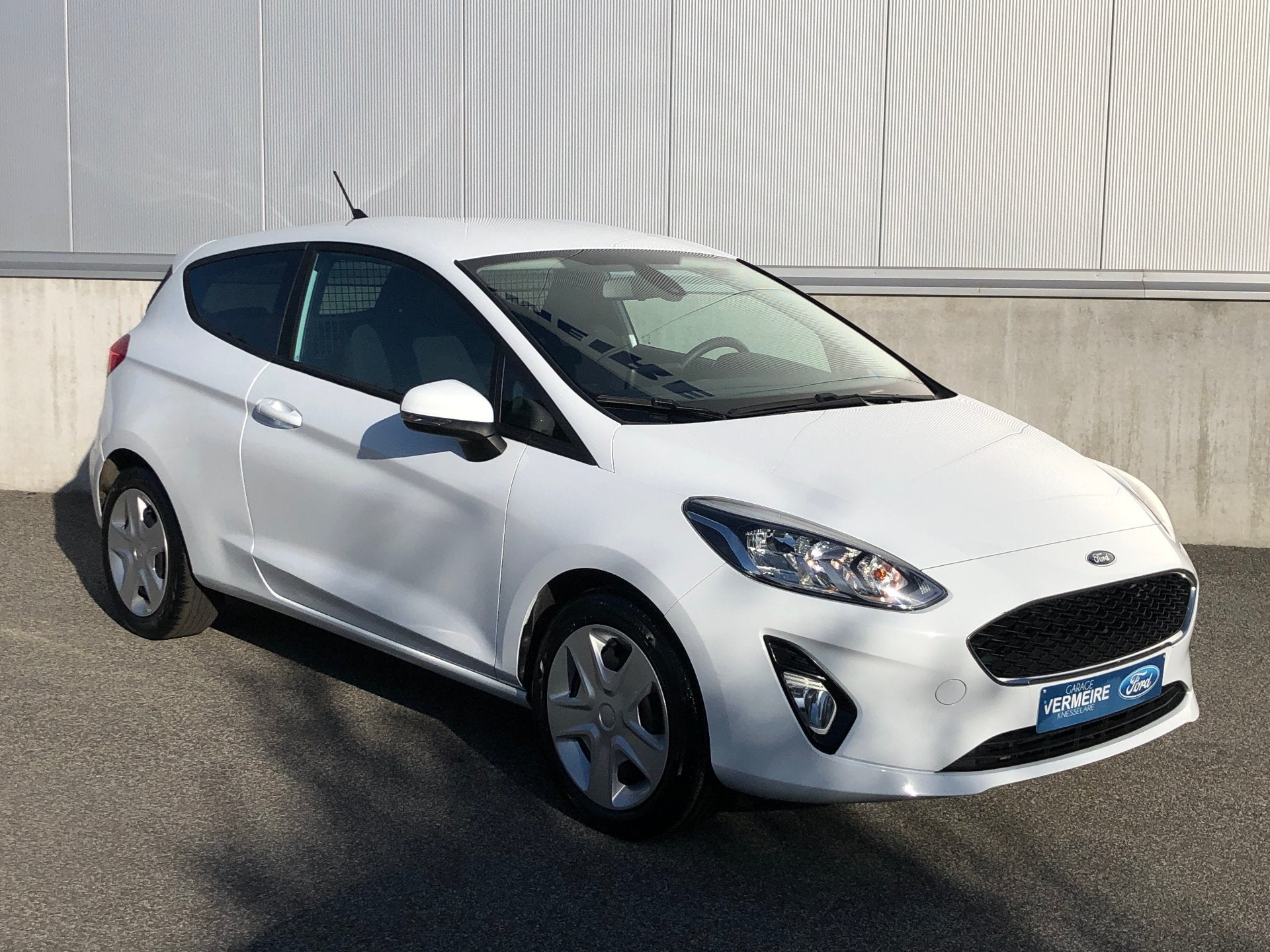 Ford Fiesta Van Trend 1.1 (bj 2020), Auto's, Stof, Euro 6, Wit, Handgeschakeld