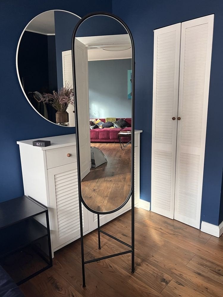 Miroir sur pied KAVE HOME noir mat, Maison & Meubles, Enlèvement, Utilisé, 100 à 150 cm, Ovale