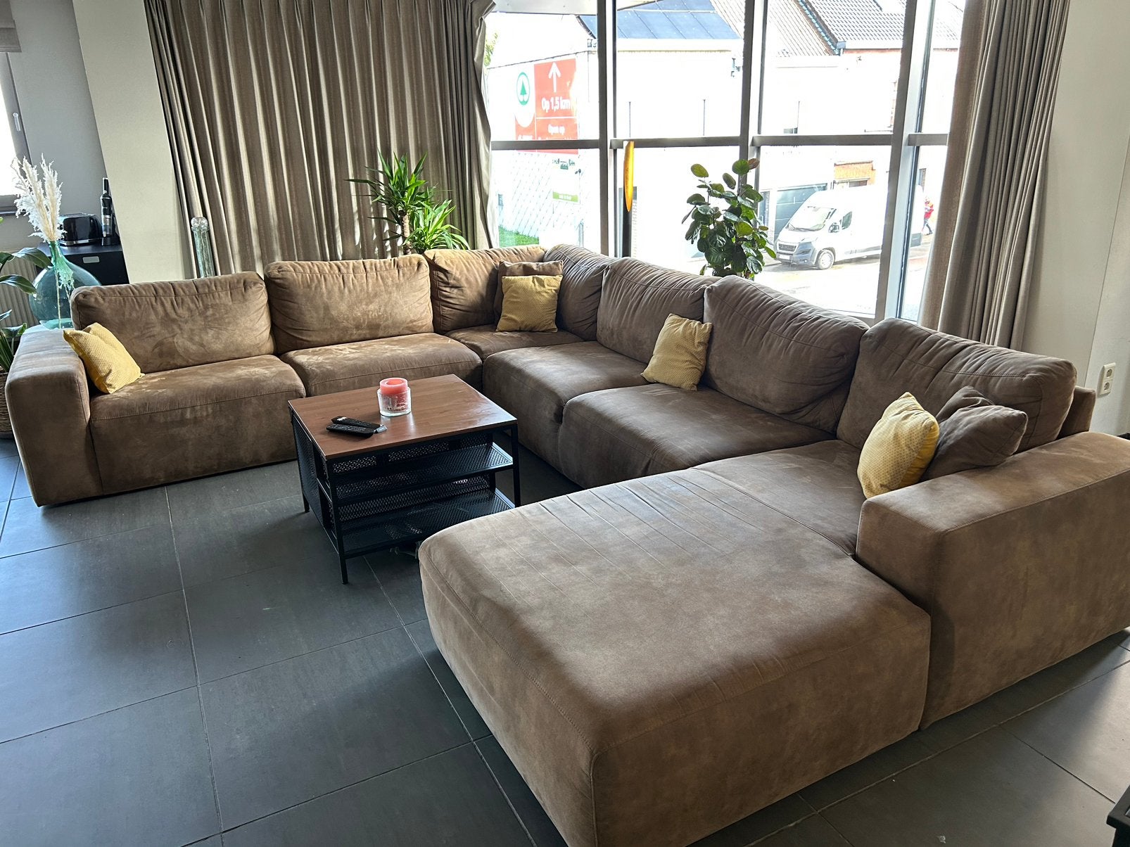 Grote hoeksalon in goede staat, Huis en Inrichting, Ophalen, Gebruikt, Stof