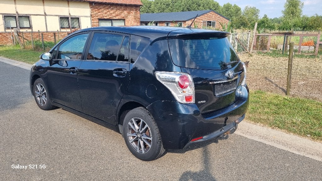 Toyota Corolla Verso  bj.2013   2.0diesel   7person  euro5, Auto's, Toyota, Particulier, Corolla Verso, Elektrische ramen, Diesel