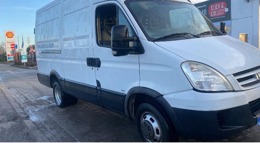 Iveco daily 50c15 3,5T 2999cc, Auto's, Bestelwagens en Lichte vracht, Iveco, Wit, Bedrijf, 5 deurs