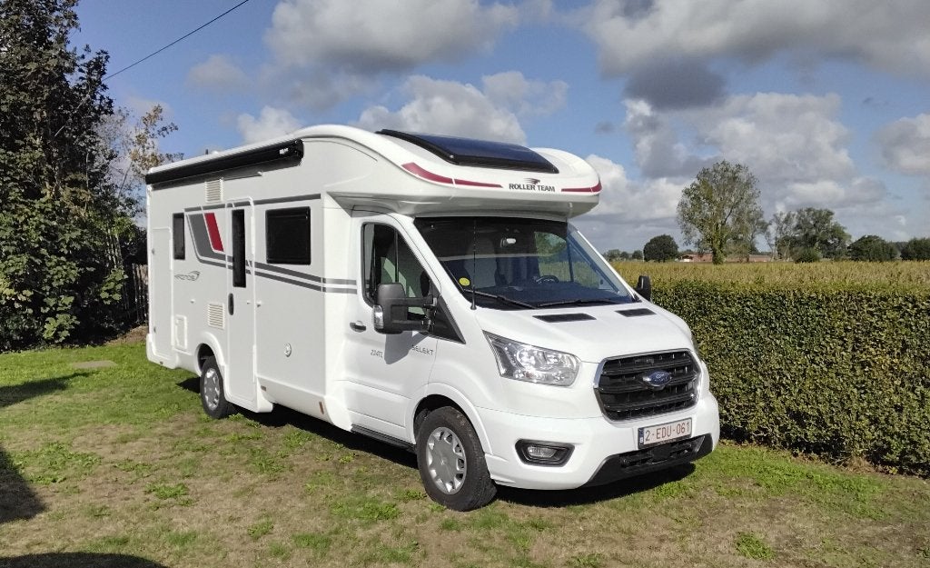 Jonge, luxueuze en perfect onderhouden mobilhome, Automaat, Luifel, Standaard zit, ESP - Contrôle de stabilité