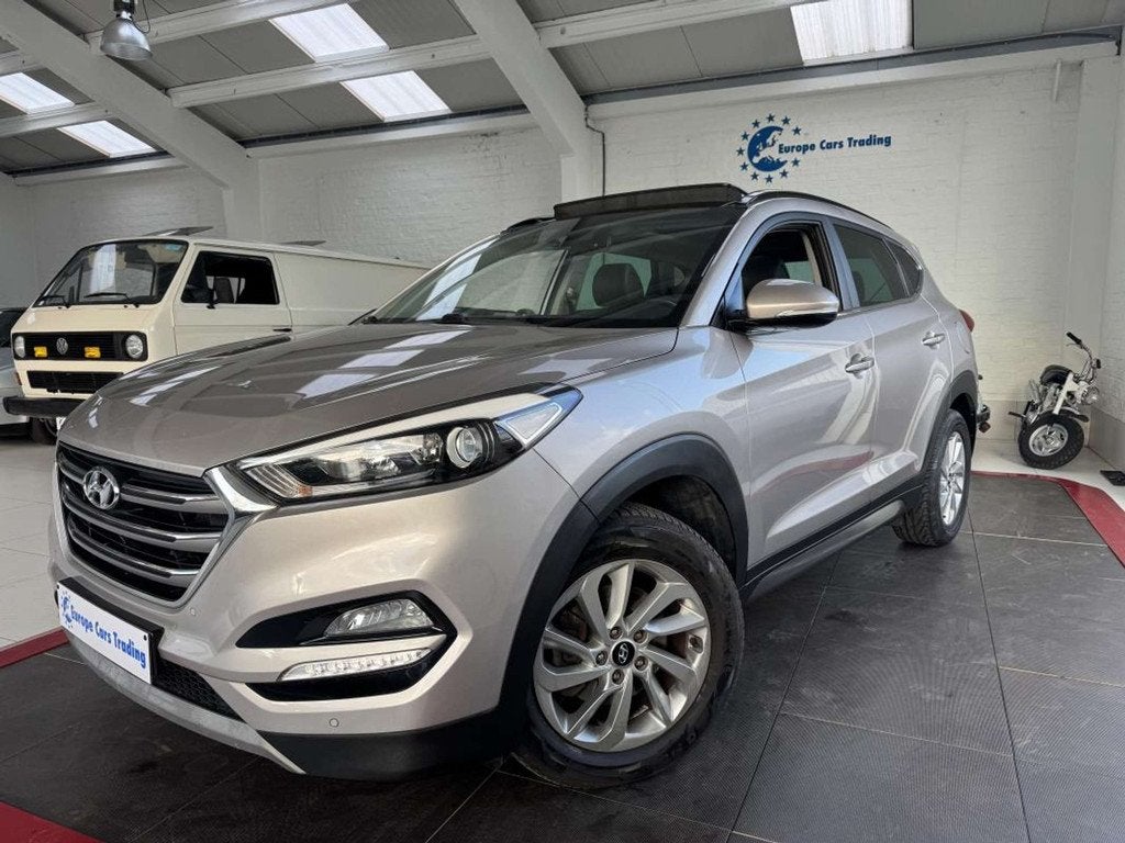Hyundai Tucson 1.7CRDi 115Ch CHAINE DE DISTRIBUTION T.PANO C, Auto's, Gebruikt, Zwart, Leder, Bedrijf