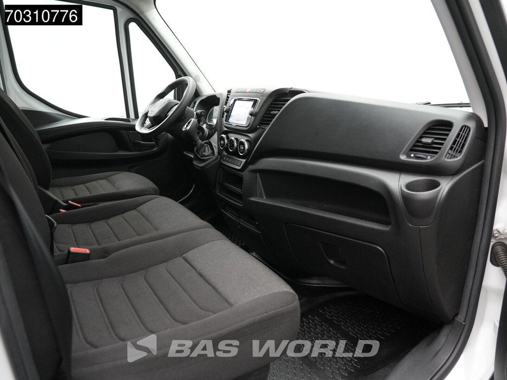 Iveco Daily 35S16 Automaat L3H2 3,5t Trekgewicht Airco Camer, Automaat, Stof, Gebruikt, Euro 6