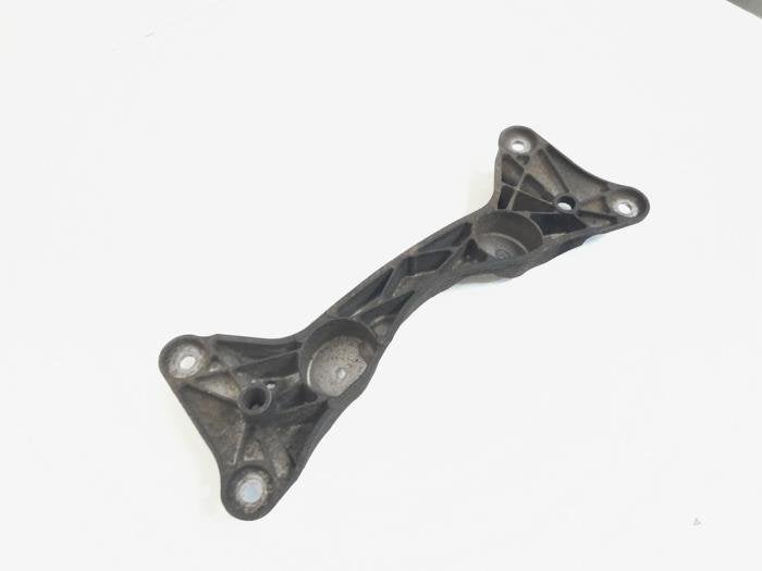 Support boîte de vitesse d'un BMW 3-Serie, -, 3 mois de garantie, Utilisé, -