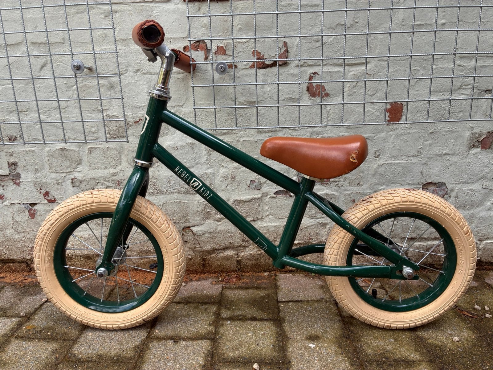Loopfiets Rebel Kidz retrolook, Fietsen en Brommers, Ophalen, Gebruikt, Minder dan 16 inch