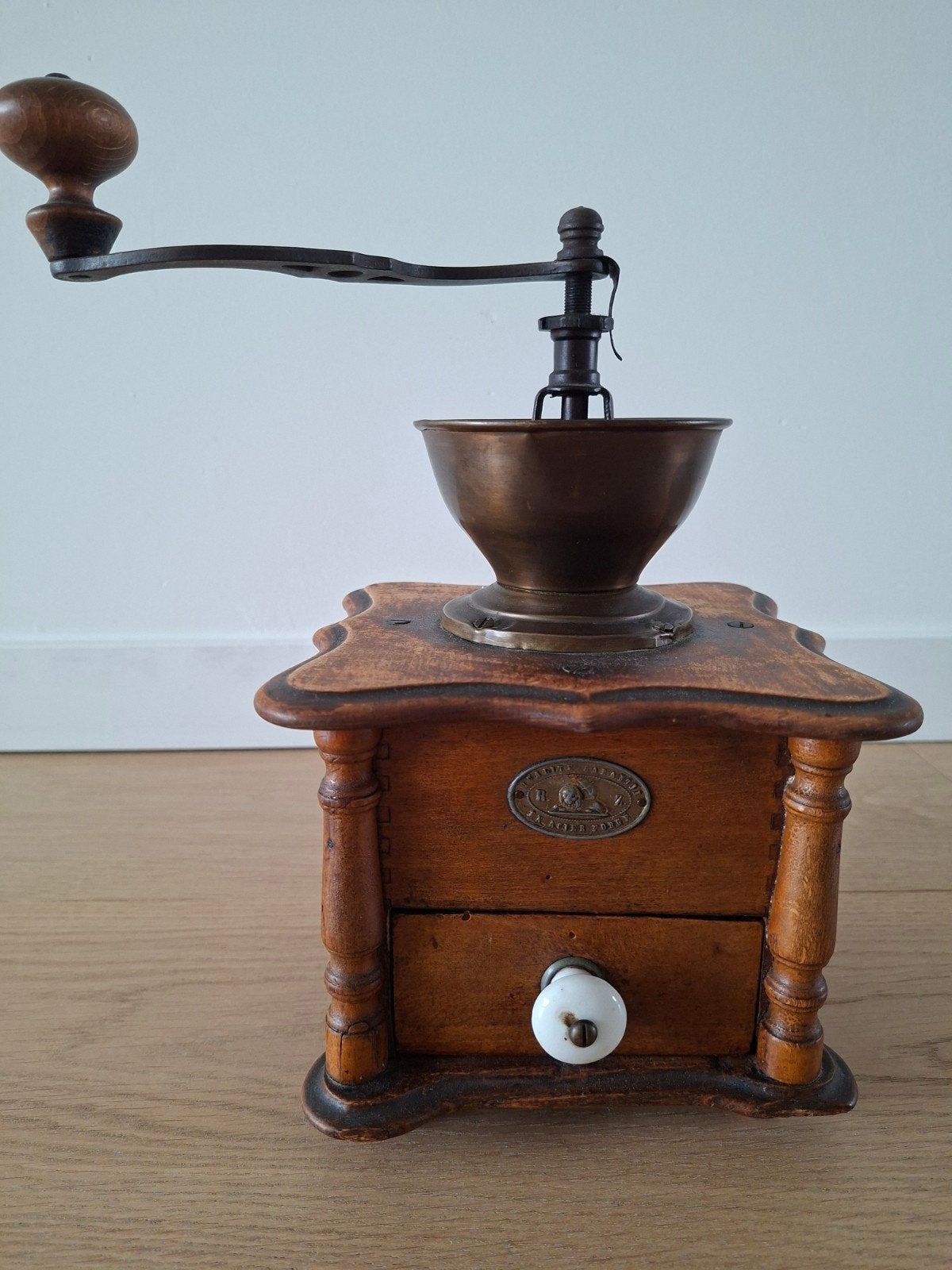 Antieke koffiemolen, Antiquités & Art, Antiquités | Ustensiles de cuisine, Enlèvement