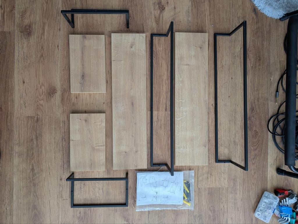 Support mural, jamais utilisé, Enlèvement