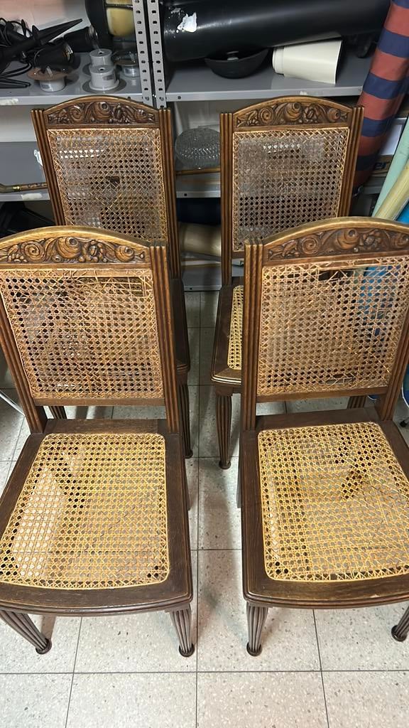 4 antieke stoelen (met schade aan riet), Antiek en Kunst, Ophalen