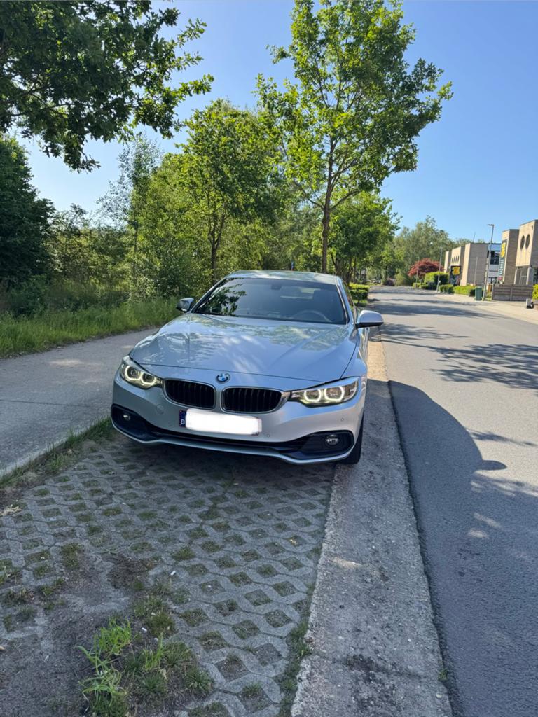 BMW 420i gran coupe automaat sport line, Autos, Cuir, Argent ou Gris, Achat, Carnet d'entretien