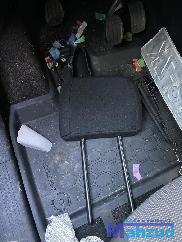 OPEL COMBO K9 hoofdsteun links rechts 2018+, Autos : Pièces & Accessoires, Habitacle & Garnissage, Opel, Utilisé