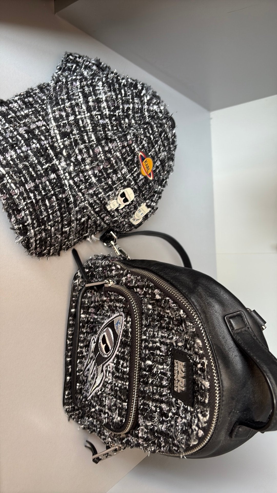Sac et casquette Karl Lagerfeld a vendre, Bijoux, Sacs & Beauté, Enlèvement, Comme neuf
