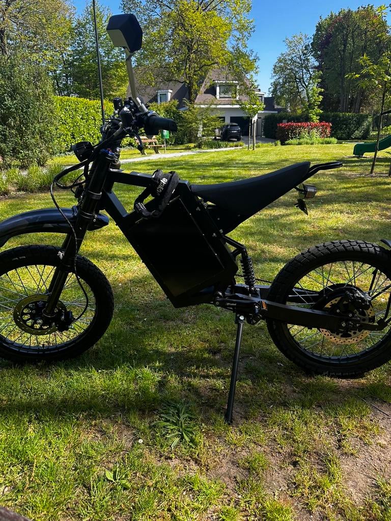 Snelle ebike(surron), Fietsen en Brommers, Minibikes, Midibikes en Pitbikes, Ophalen, Zo goed als nieuw