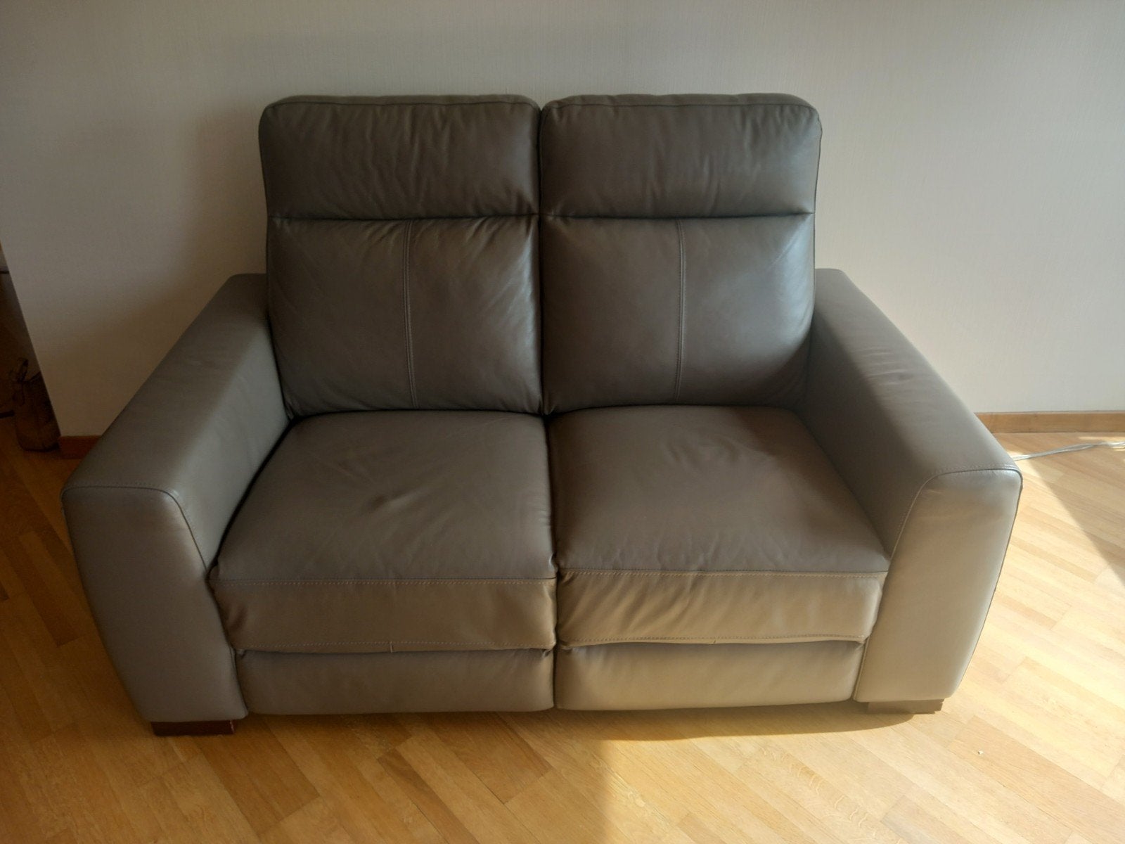 Lederen 2 zit met relax functie, 75 à 100 cm, Enlèvement, Utilisé, 150 à 200 cm