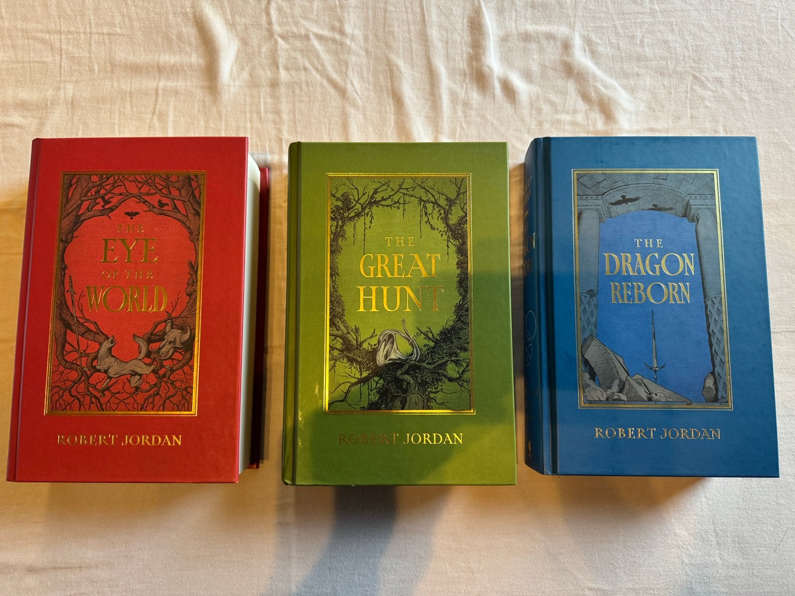 Robert Jordan Wheel of Time, boek 1 tot 3 hardcover, Engels, Boeken, Ophalen of Verzenden, Zo goed als nieuw