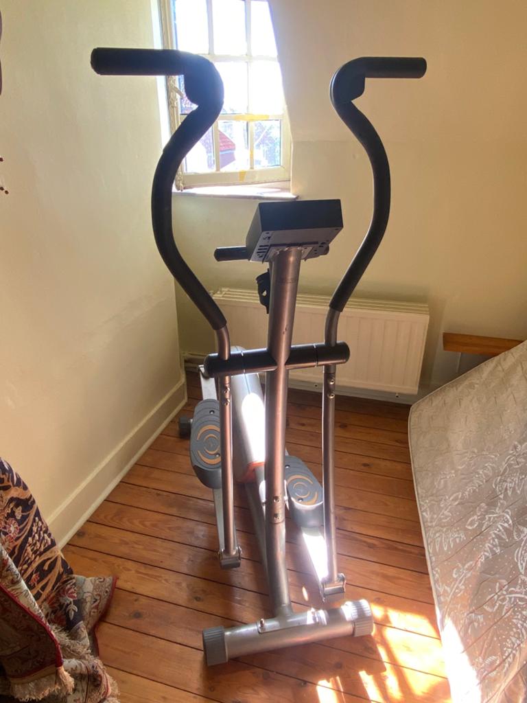 Vélo elliptique FC600, Enlèvement, Utilisé, Vélo elliptique
