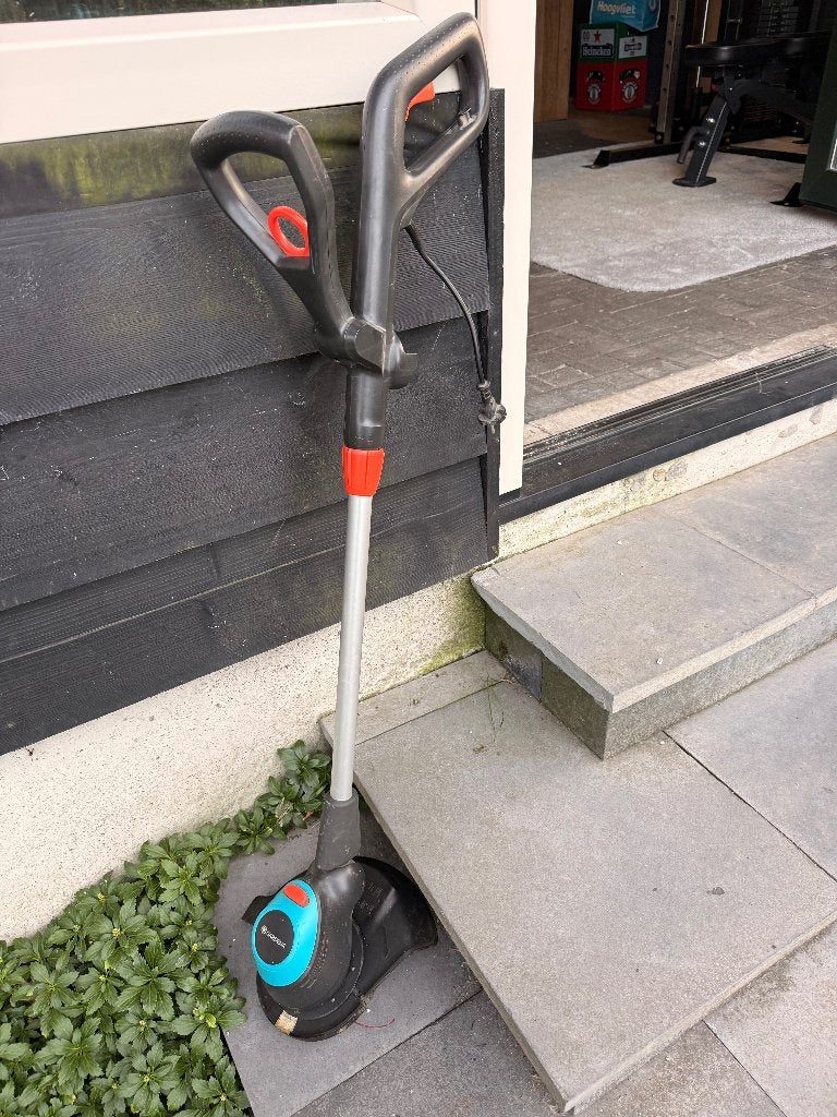 Gardena EasyCut 450/25 Elektrische Grastrimmer 450W, Tuin en Terras, Ophalen of Verzenden, Zo goed als nieuw, 10 tot 30 cm, Elektrisch