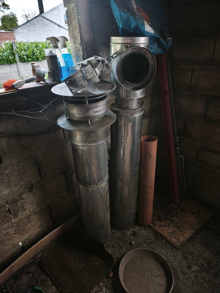 Lot conduit de cheminée inox 150 mm+ Té+ Chapeau anti-pluie, Enlèvement, Utilisé