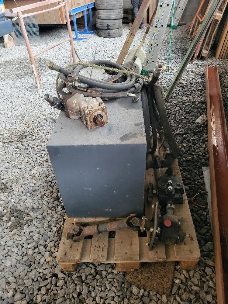 Pompe hydraulique, Autos : Pièces & Accessoires, Pièces camion, Enlèvement, Utilisé