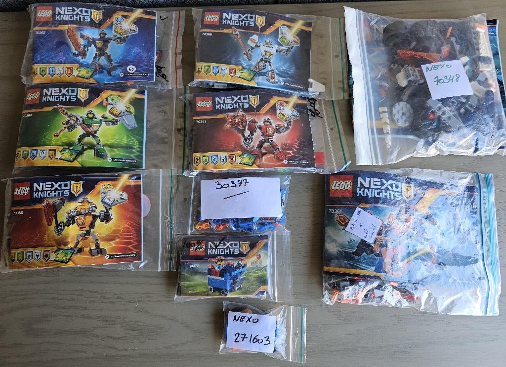 10 setjes LEGO Nexo Knights, Ophalen, Gebruikt, Overige thema's, Compleet