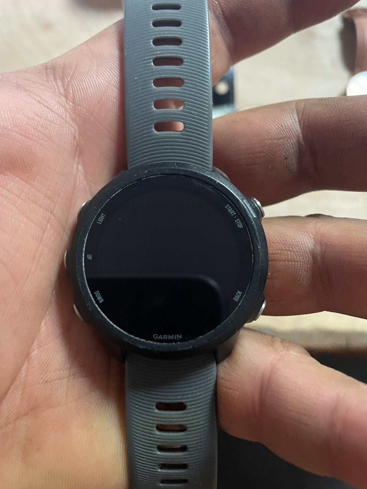 Montre GPS Garmin Forerunner 245 – Très bon état, Enlèvement ou Envoi, État, Comme neuf, Gris