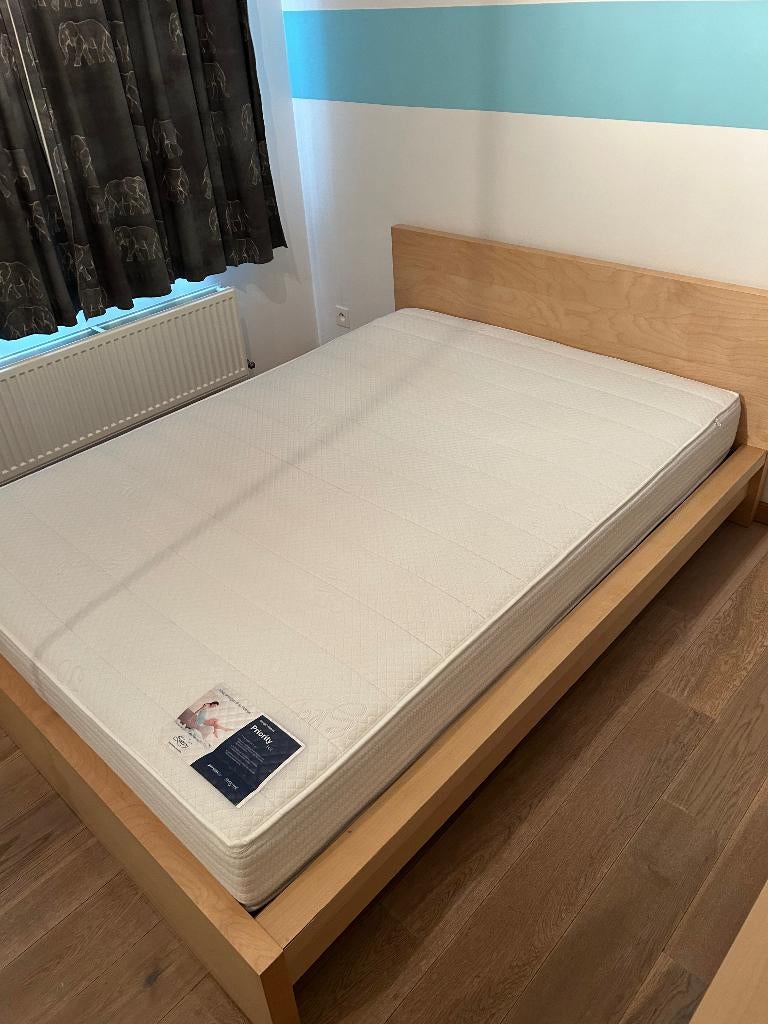 bed 220*160, Enlèvement, Utilisé, Tijdloos, Bois