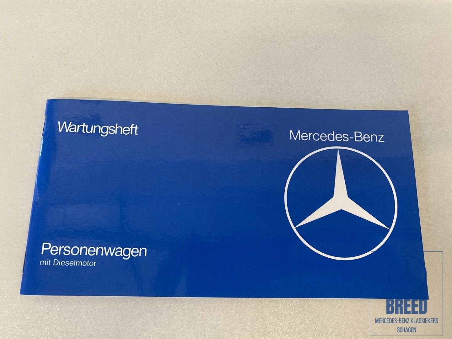 NOS onderhoudsboekje voor Mercedes-Benz W123 diesel, Enlèvement ou Envoi