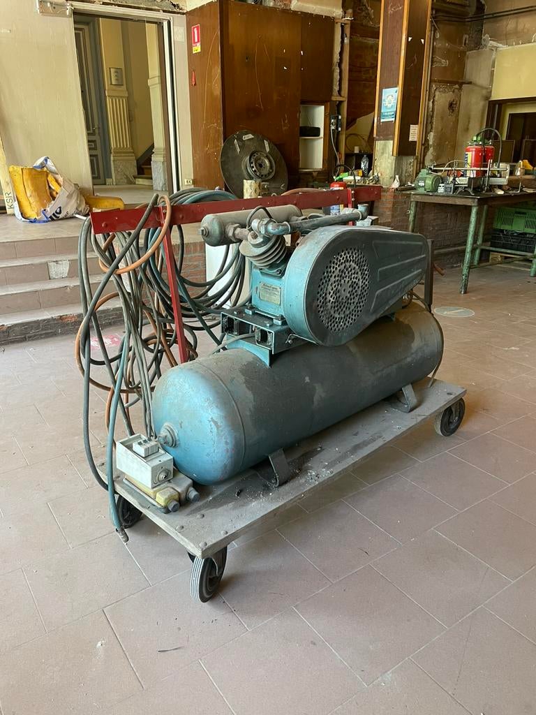 Compressor Atlas Copco, Doe-het-zelf en Bouw, Ophalen, Zo goed als nieuw
