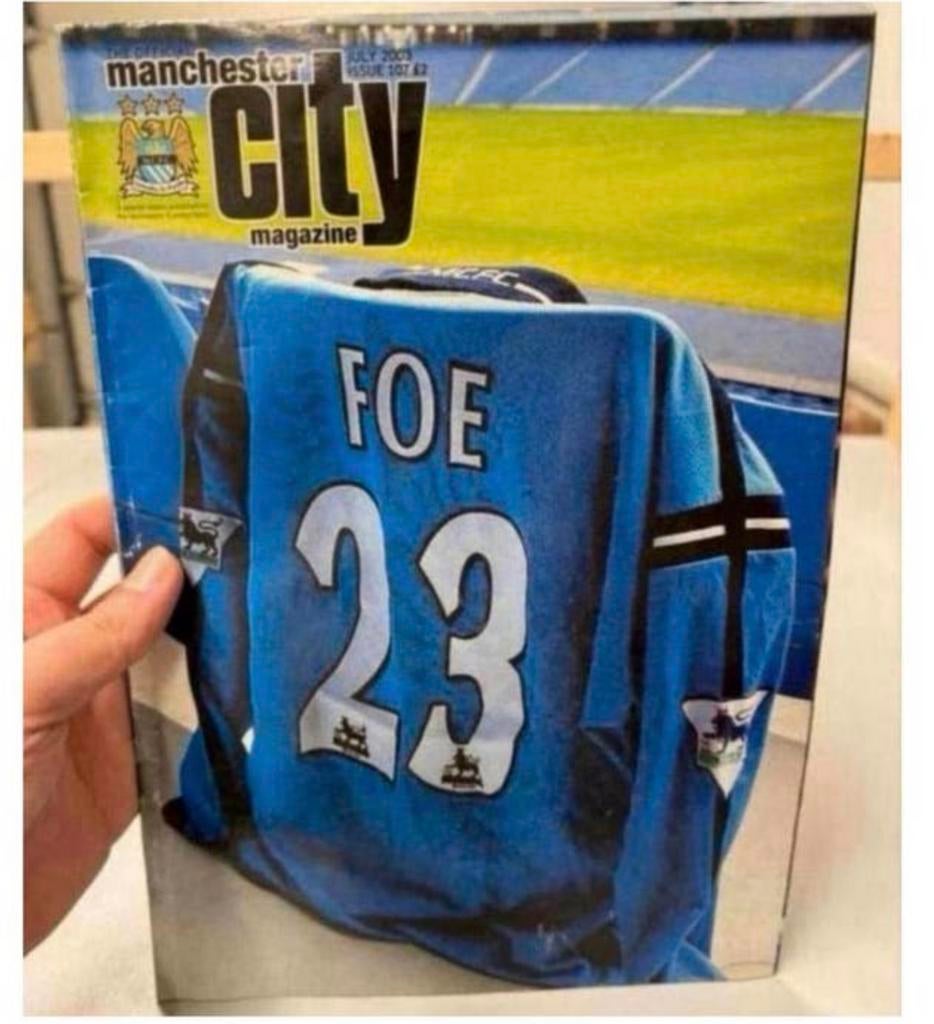 Manchester City club magazine July 2003 107 V Foe tribute, Ophalen of Verzenden, Zo goed als nieuw, Balsport