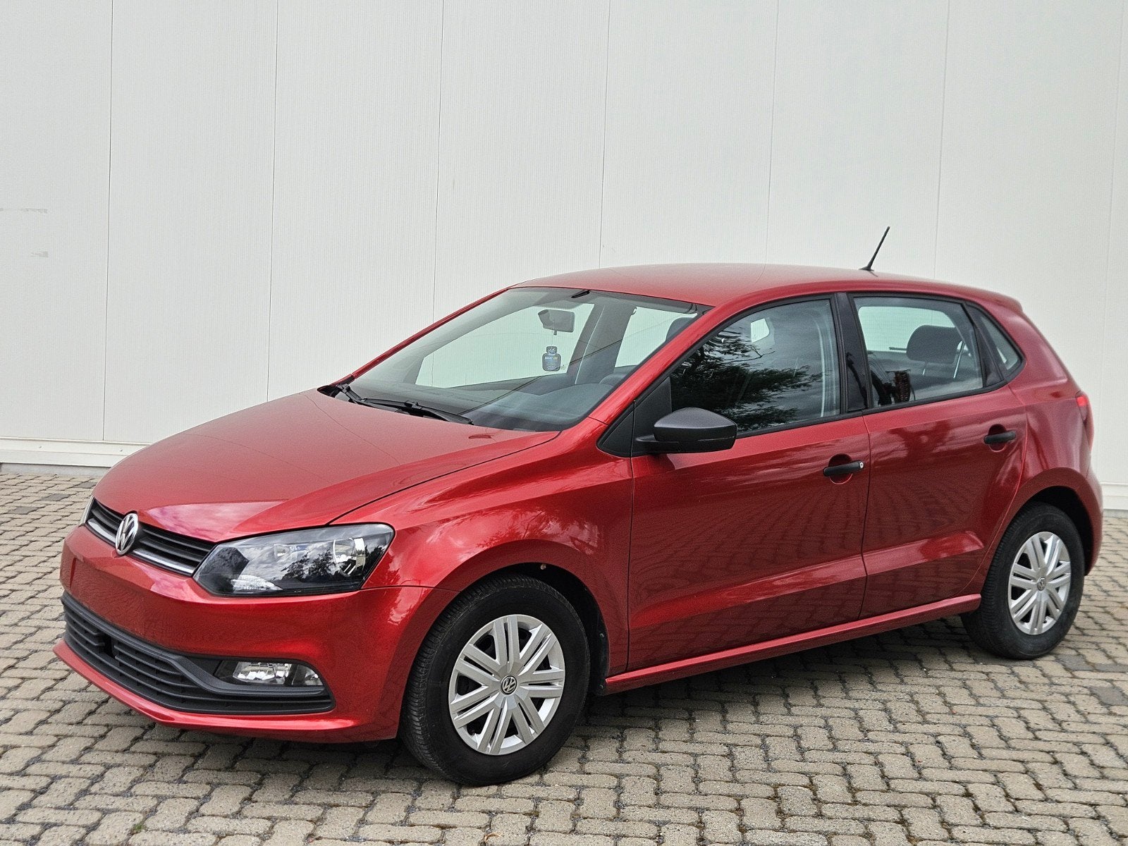 VW POLO 1.2 ESSENCE- EURO 6B- PRÊTE À IMMATRICULER, Auto's, Elektrische ramen, Dealer onderhouden, Euro 6, Handgeschakeld
